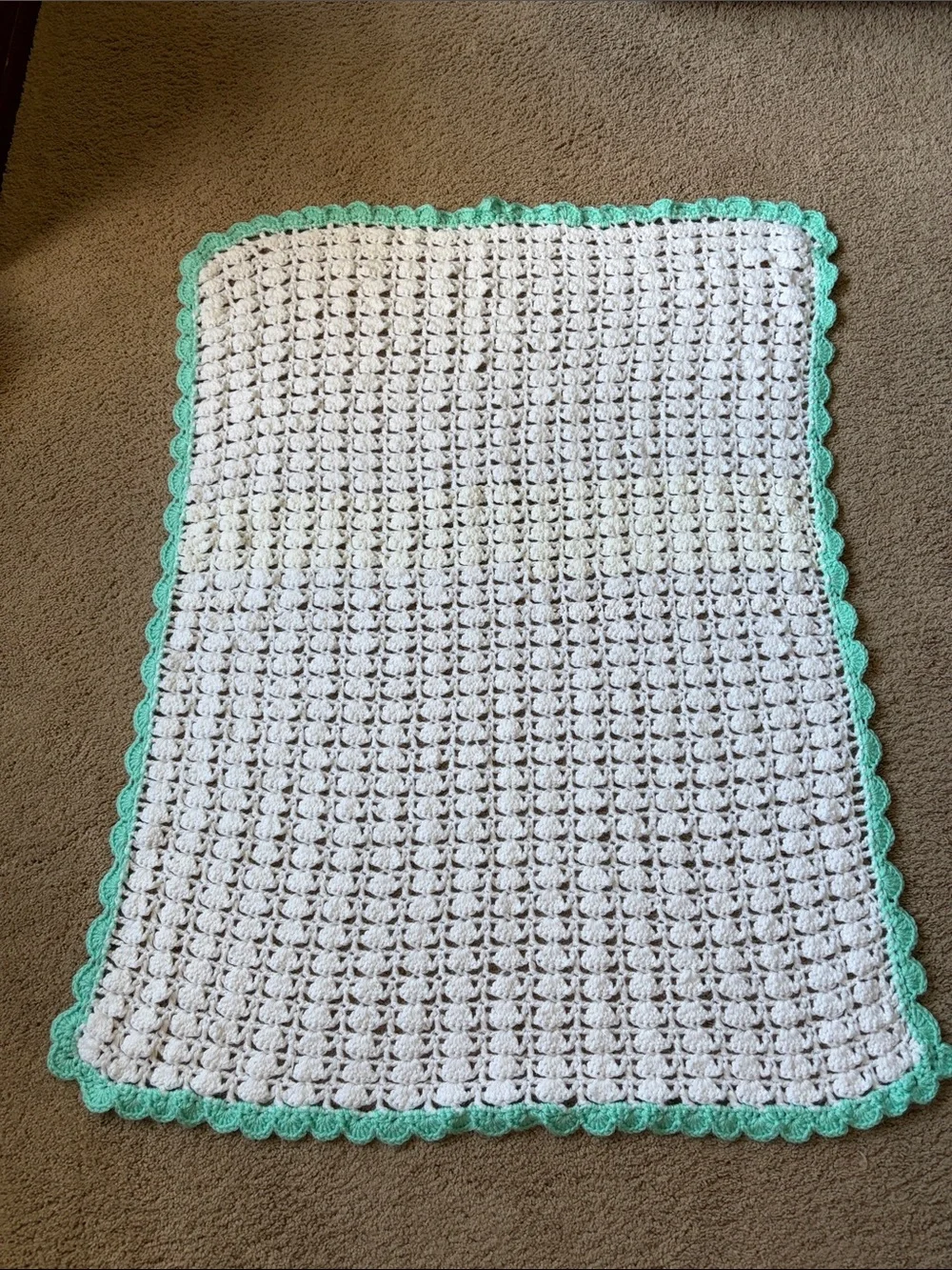 Hand Made Crochet Baby Afghan Mint Green Scalloped edge
